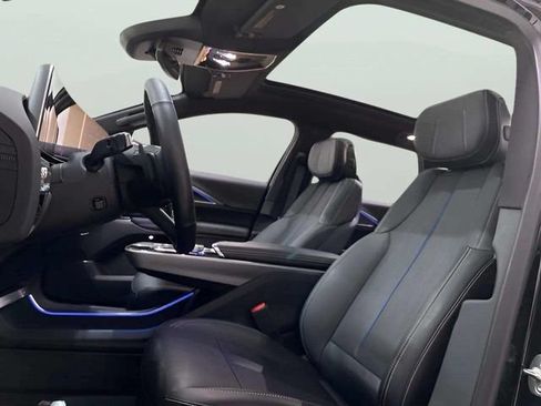 Used 2025 Cadillac Lyriq Luxury RWD image 26
