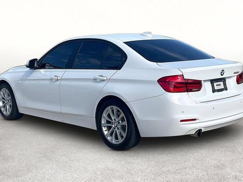 Used 2016 BMW 320i Sedan RWD image 11