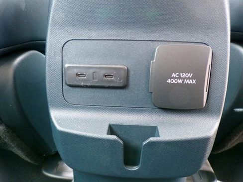 New 2026 Ford Maverick Lariat image 11