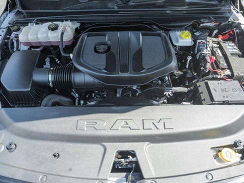 Certified 2025 RAM 1500 Big Horn AWD/4WD image 30