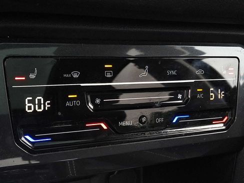 Certified 2024 Volkswagen Tiguan SE AWD/4WD image 13