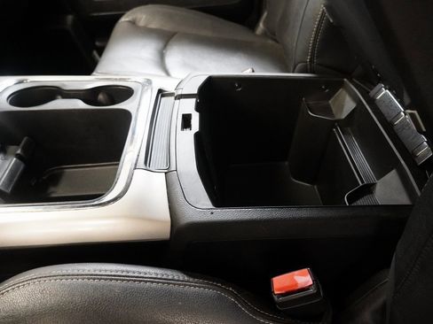 Used 2017 RAM 1500 Laramie w/ Convenience Group image 24