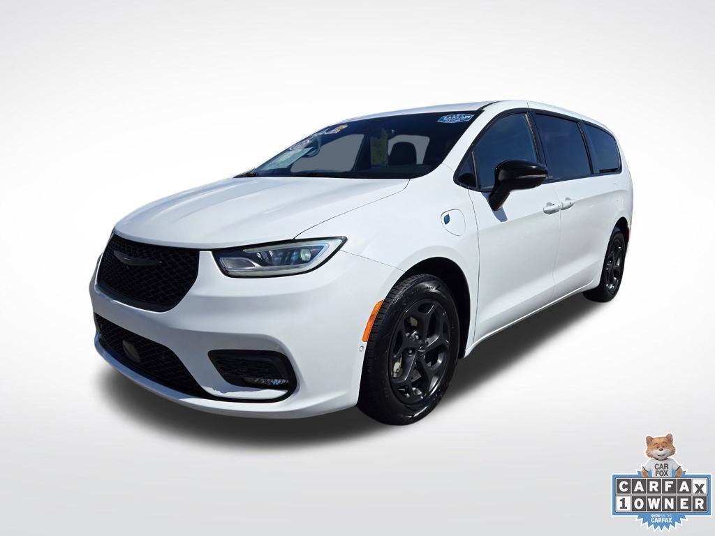 Used 2024 Chrysler Pacifica Limited FWD image 3