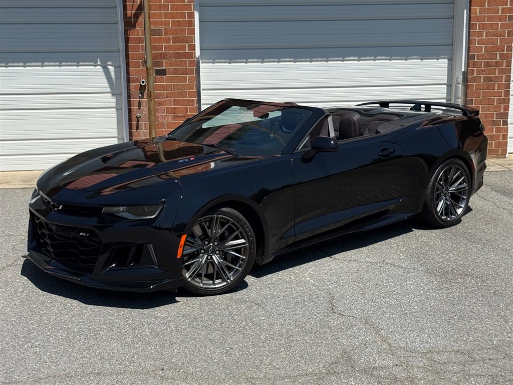 Used 2023 Chevrolet Camaro ZL1 RWD image 14