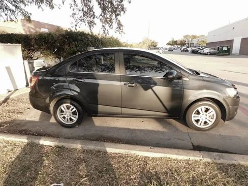 Used 2015 Chevrolet Sonic LT image 5