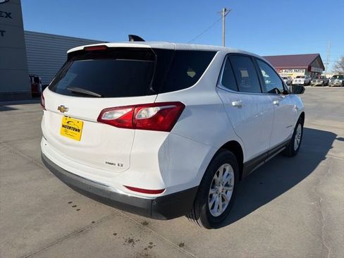 Used 2020 Chevrolet Equinox LT w/ Driver Convenience Package image 7