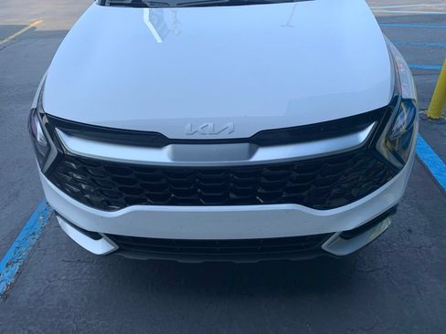 Used 2023 Kia Sportage EX AWD/4WD image 4