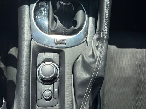 Used 2020 MAZDA MX-5 Miata Sport RWD image 23