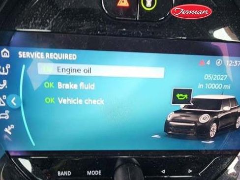 Used 2023 MINI Cooper 4-Door Hardtop w/ Signature Upholstery Package FWD image 3