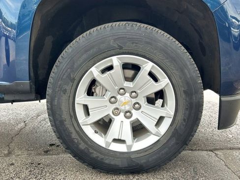 Used 2020 Chevrolet Colorado LT w/ LT Convenience Package AWD/4WD image 12