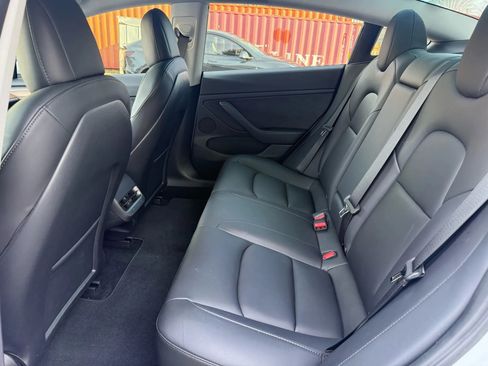 Used 2023 Tesla Model 3 Standard Range image 16