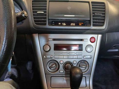 Used 2005 Subaru Legacy 2.5i AWD/4WD image 10