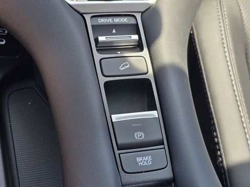 New 2026 Honda HR-V EX-L image 21