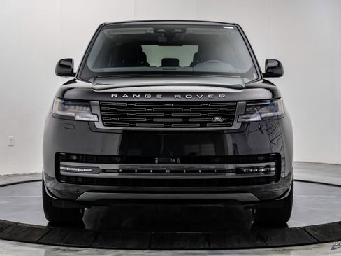Used 2024 Land Rover Range Rover SE image 24