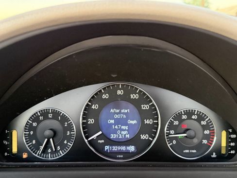 Used 2005 Mercedes-Benz CLK 320 Cabriolet image 28