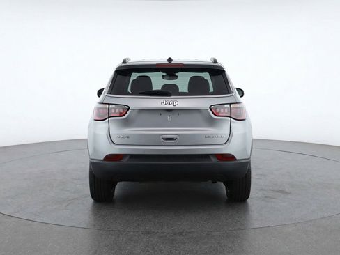 Used 2025 Jeep Compass Limited image 7