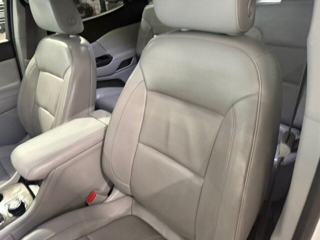 Used 2017 GMC Acadia SLT AWD/4WD image 49