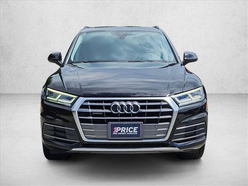 Used 2018 Audi Q5 2.0T Premium Plus w/ Premium Plus Package AWD/4WD image 2