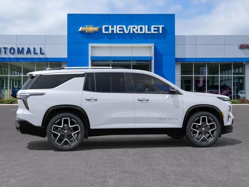 New 2026 Chevrolet Traverse High Country image 6