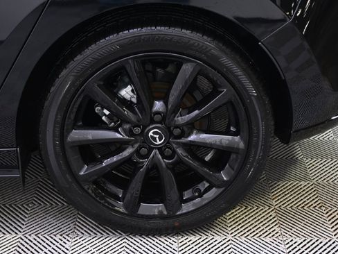 Certified 2025 MAZDA MAZDA3 Hatchback w/Premium Plus Pkg image 20