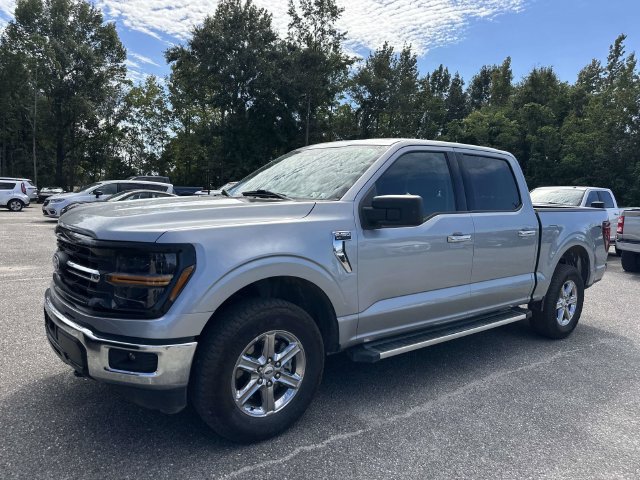 Used 2025 Ford F150 XLT w/ Equipment Group 301A Standard AWD/4WD image 11