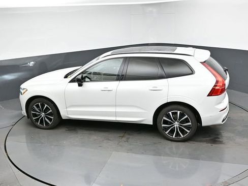 Used 2023 Volvo XC60 B5 Plus FWD image 20