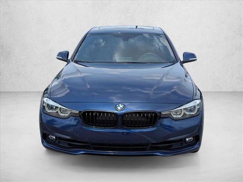 Used 2018 BMW 330e w/ Convenience Package RWD image 2