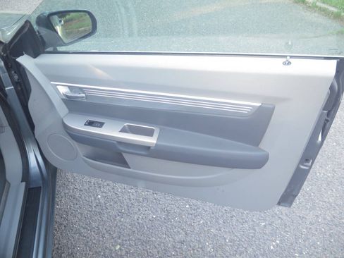 Used 2008 Chrysler Sebring Touring FWD image 25