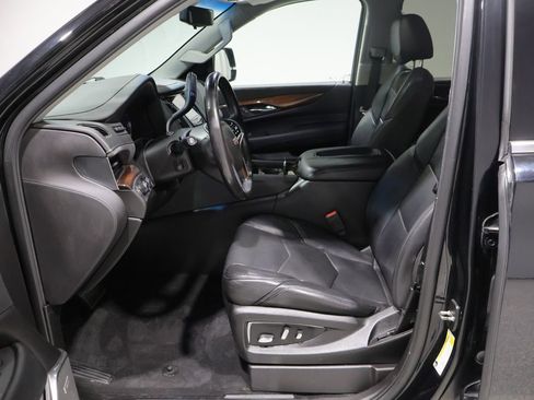 Used 2018 Cadillac Escalade ESV Premium Luxury AWD/4WD image 10