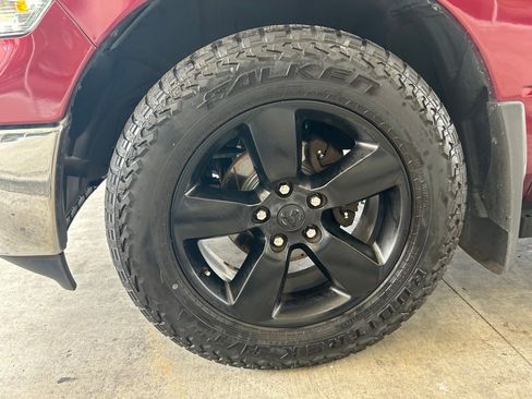 Used 2019 RAM 1500 Tradesman RWD image 12