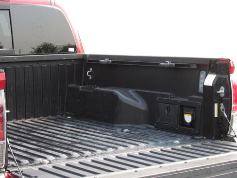 Used 2023 Toyota Tacoma TRD Off-Road AWD/4WD image 9