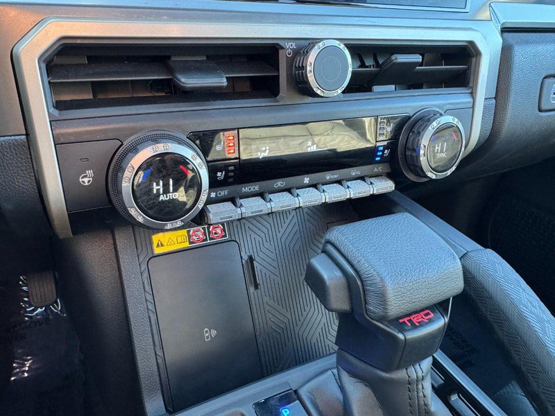 Used 2024 Toyota Tacoma TRD Off-Road w/ TRD Off Road Premium Package AWD/4WD image 19