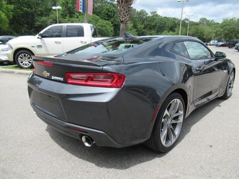 Used 2017 Chevrolet Camaro LT RWD image 7