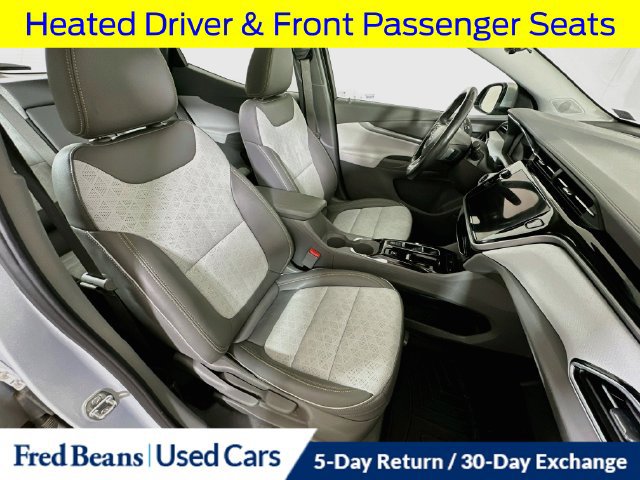 Used 2022 Chevrolet Bolt EUV Premier w/ Sun & Sound Package FWD image 33