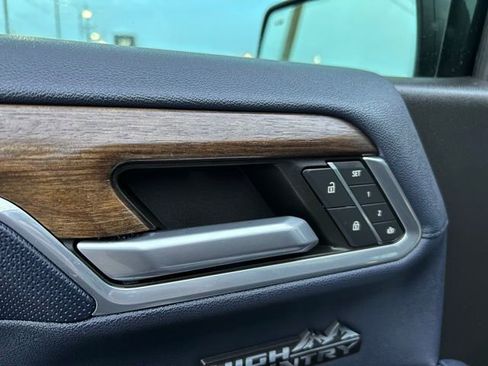 Used 2022 Chevrolet Silverado 1500 High Country w/ High Country Premium Package image 38