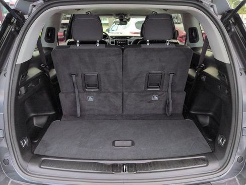 Used 2023 Jeep Grand Cherokee L Laredo RWD image 13