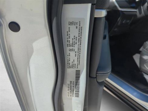 New 2025 Jeep Grand Cherokee L Limited image 17