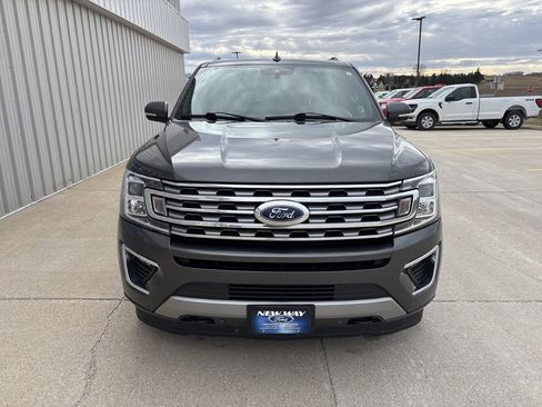 Used 2020 Ford Expedition Limited image 2