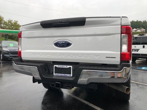 Used 2017 Ford F250 XL w/ Power Equipment Group AWD/4WD image 5