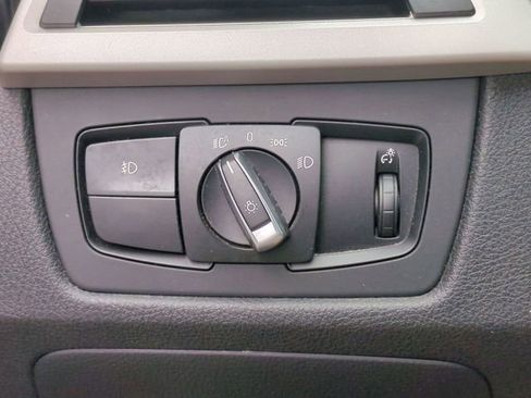 Used 2015 BMW 320i xDrive 320i xDrive image 14