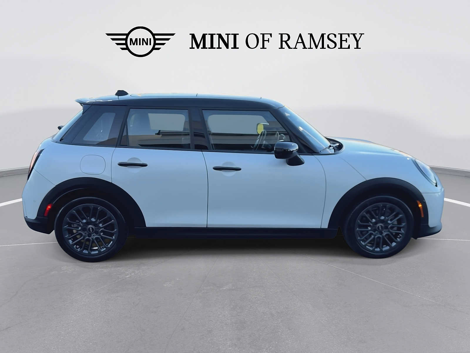 Used 2026 MINI Cooper S FWD image 9