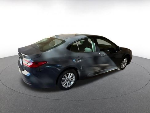 Used 2025 Toyota Camry LE image 14