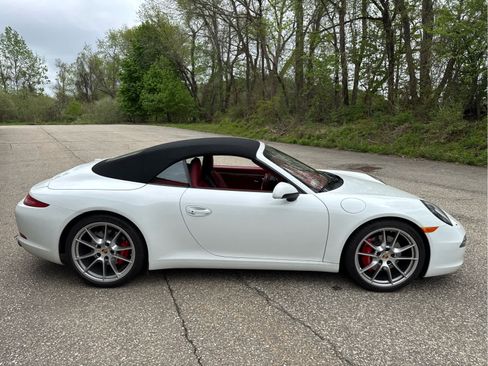 Used 2015 Porsche 911 Carrera S RWD image 18