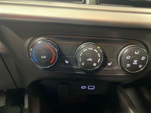 Used 2024 Chevrolet Trax RS image 20