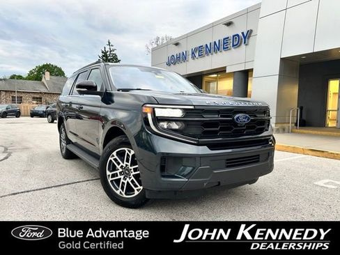 Certified 2025 Ford Expedition Active AWD/4WD image 1