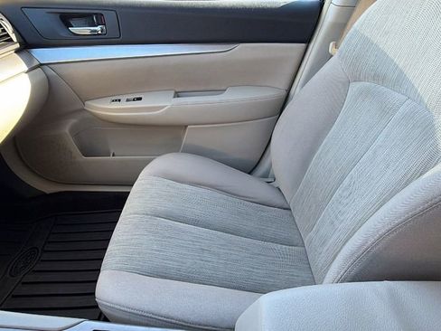 Used 2014 Subaru Outback 2.5i Premium image 23