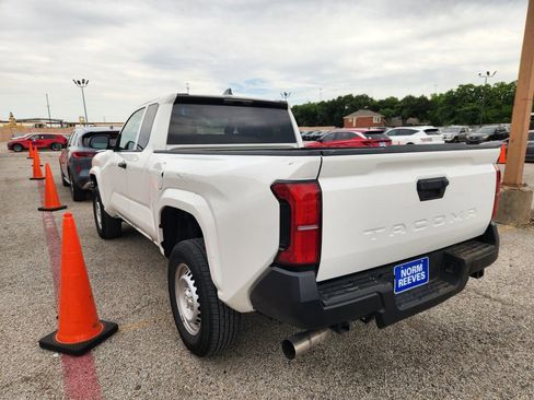 Used 2024 Toyota Tacoma SR RWD image 4
