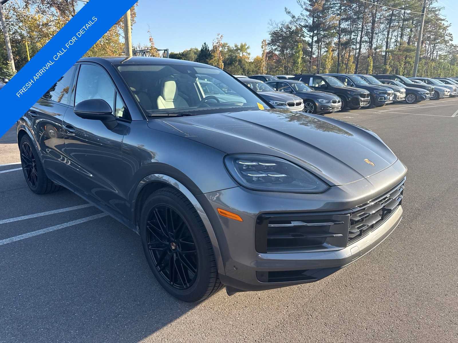 Used 2025 Porsche Cayenne Coupe AWD/4WD image 20