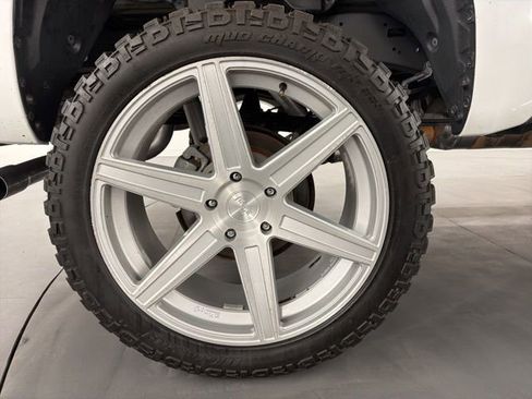 Used 2018 Toyota Tundra 1794 Edition image 12