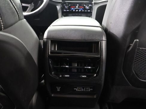 Used 2023 Jeep Grand Cherokee Altitude AWD/4WD image 57